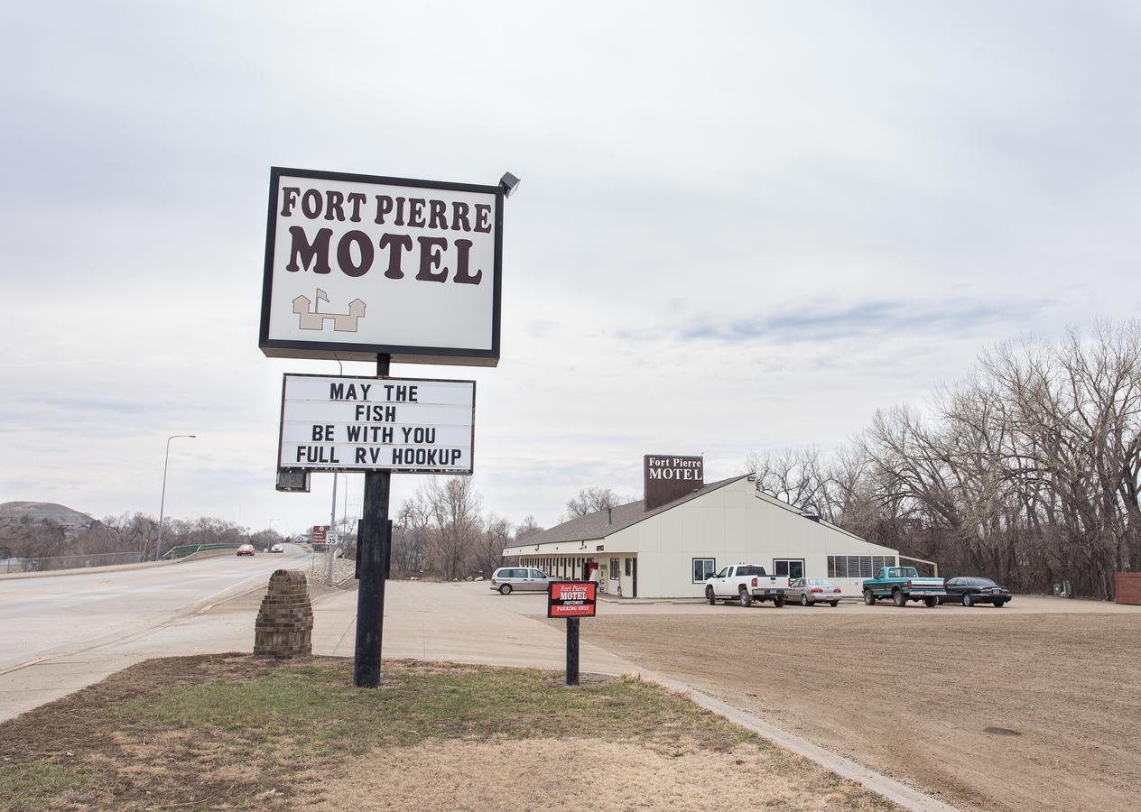 Fort Pierre Motel Eksteriør billede